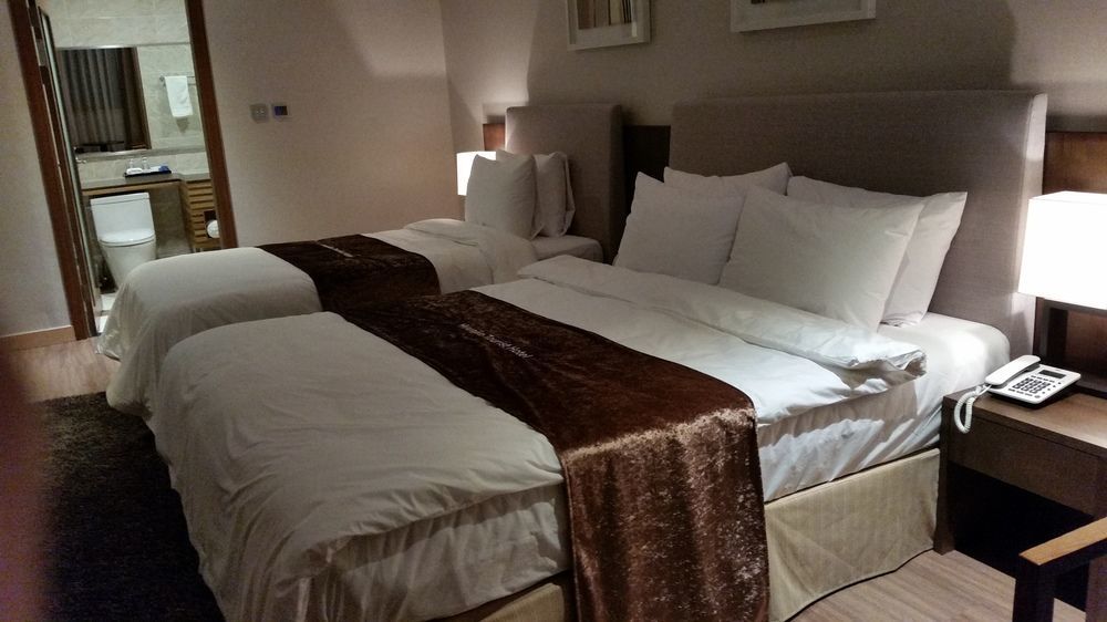 Hyunjin Tourist Hotel Donghae Exterior photo