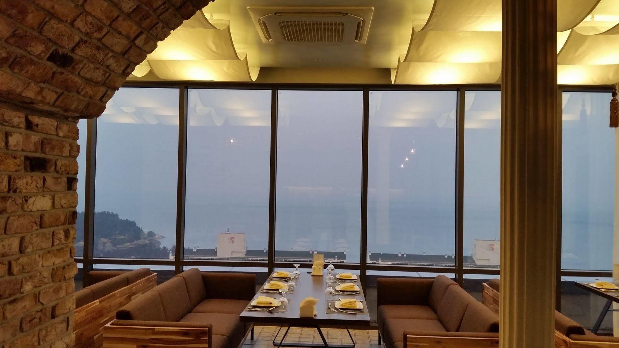 Hyunjin Tourist Hotel Donghae Exterior photo