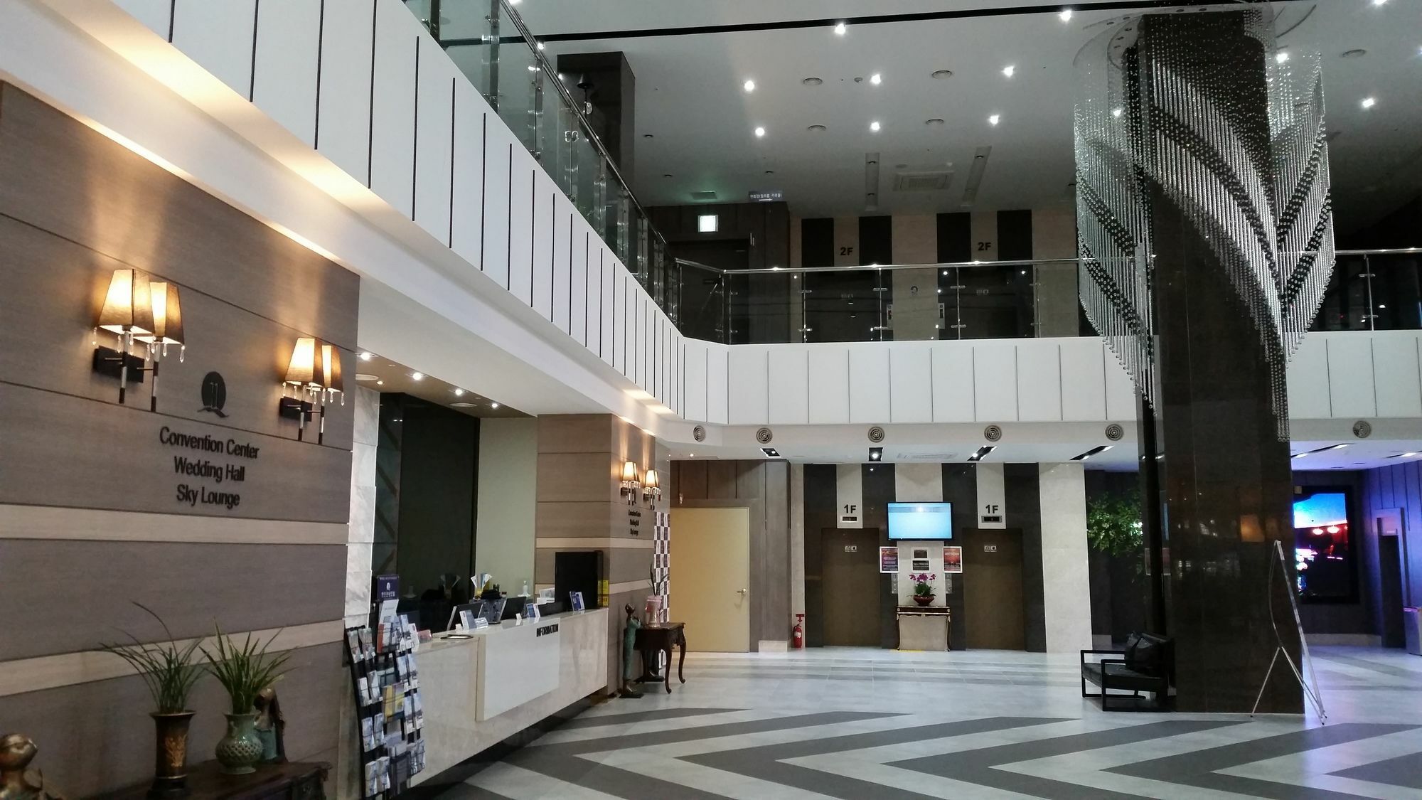 Hyunjin Tourist Hotel Donghae Exterior photo