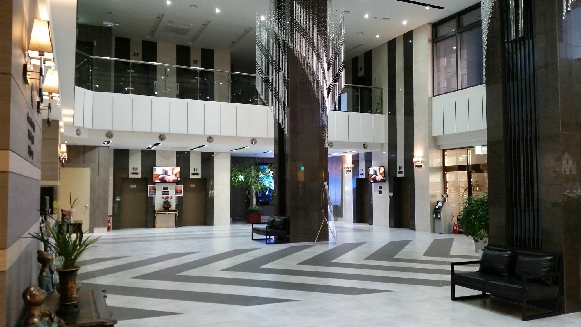 Hyunjin Tourist Hotel Donghae Exterior photo